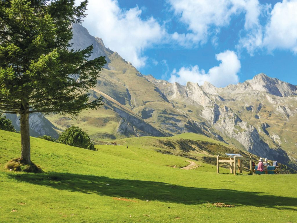 14 Vue du Gabizos depuis le col du Soulor
