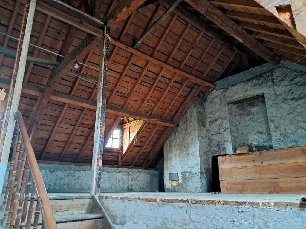 P16 Futur studio de 39m² a un loyer abordable denviron 250E par mois loyer a confirmer