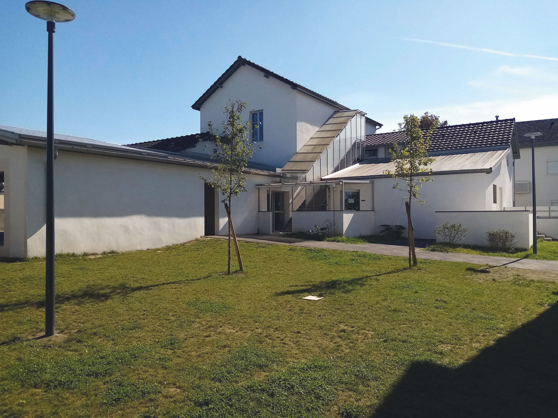 21 RENATURATION COUR ECOLE 2 BAUDREIX